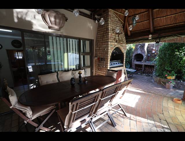 3 BEDROOM HOUSE FOR SALE IN BEACON BAY